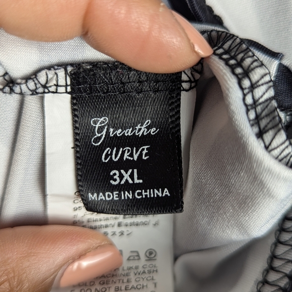 Shein| Black and White Striped Midi Dress - Picture 4 of 8